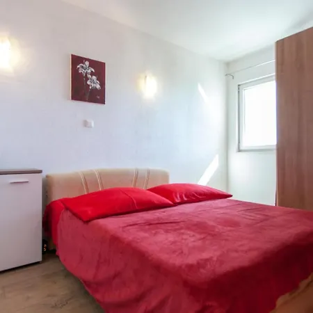 Apartment J & K